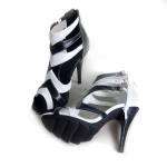 High-heeled fashion sandal