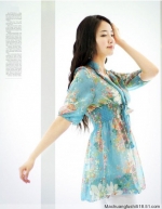 New Korean version of V-neck dress color