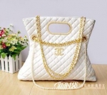 2011 winter handbags new Korean wave pearl chain shoulder handbag